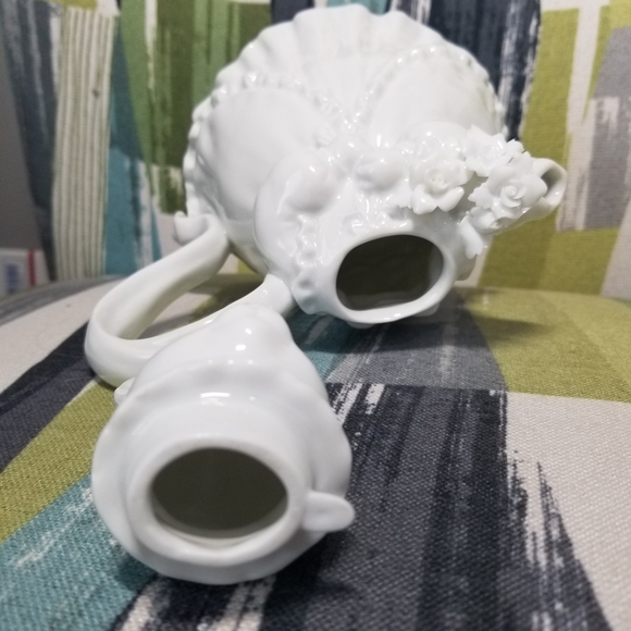 Lady Cat Tea Pot In Fancy Dress With Ruffle Details Victorian Style Cottage Core - Picture 11 of 14